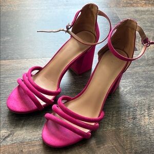 a new day Fuchsia Women's Heels. Size 8